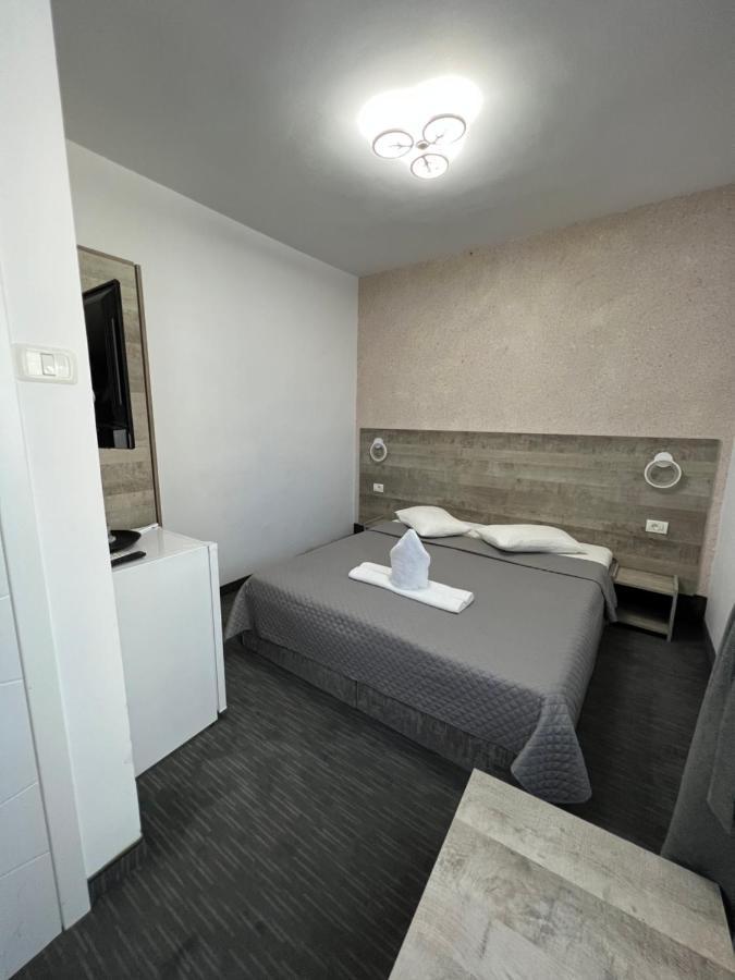 Hotel Miniom คอนสตันซา ภายนอก รูปภาพ